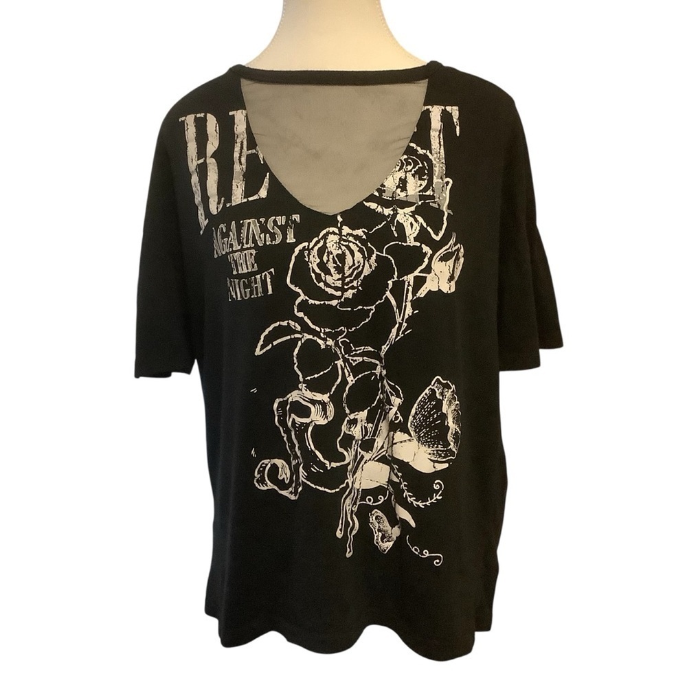 BLUENOTES BLACK WITH WHITE GRAPHIC PRINT/ MESH DETAIL SHORT SLEEVE SHIRT/ Size L